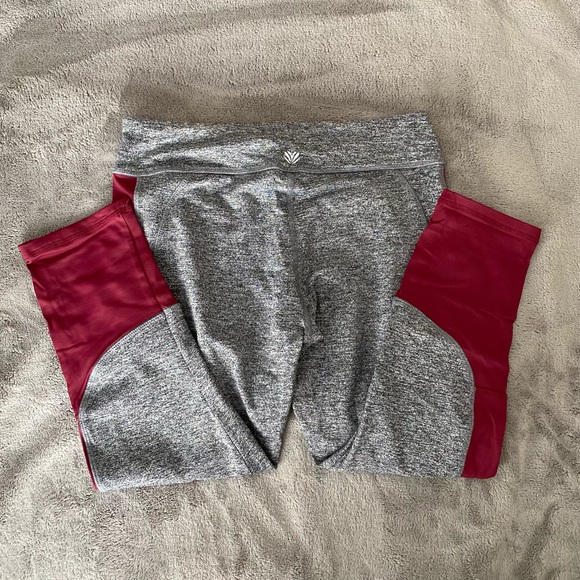 Forever 21 | Active Colourblocked Leggings - Picture 3 of 6